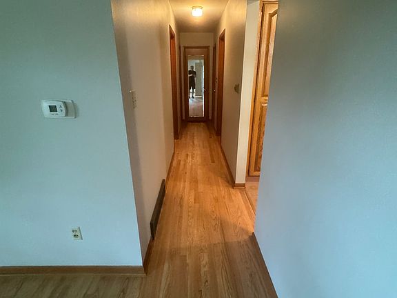 4th image of 5394 Redwood Rd