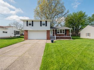 515 Stafford Dr, Elyria, OH 44035