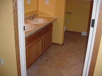 3rd image of 5142 La Crosse Dr