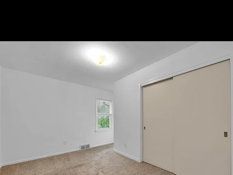 31690 Davy St — Photo 11