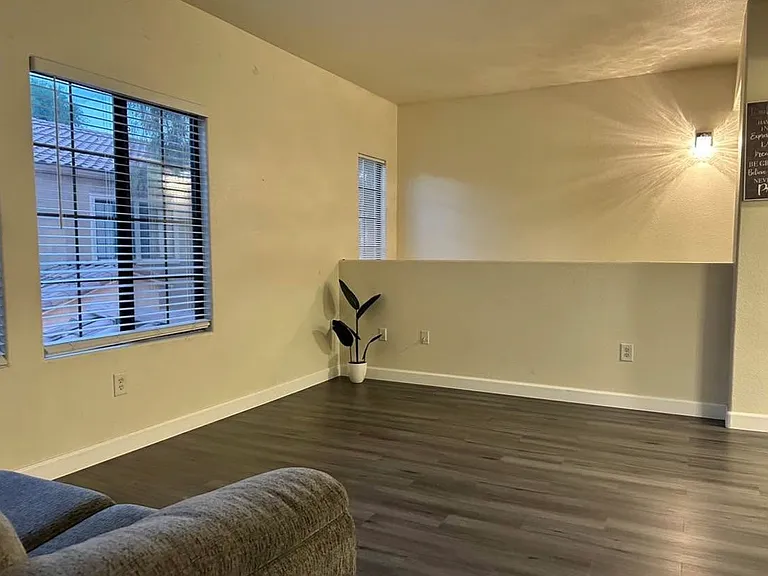 2041 Hussium Hills St — Photo 5