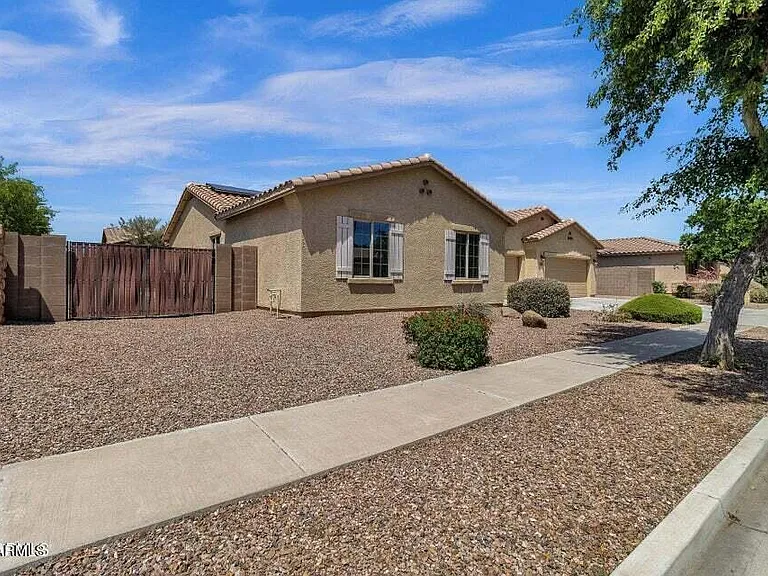 5542 W Kowalsky Ln — Photo 2