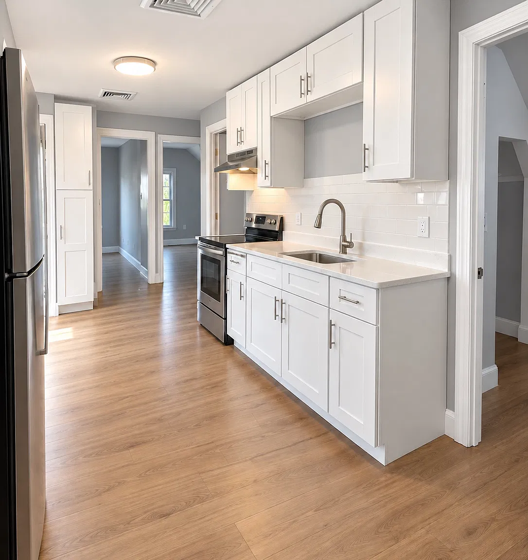 3 bed, 1000 sqft, $1,700 — Photo 1