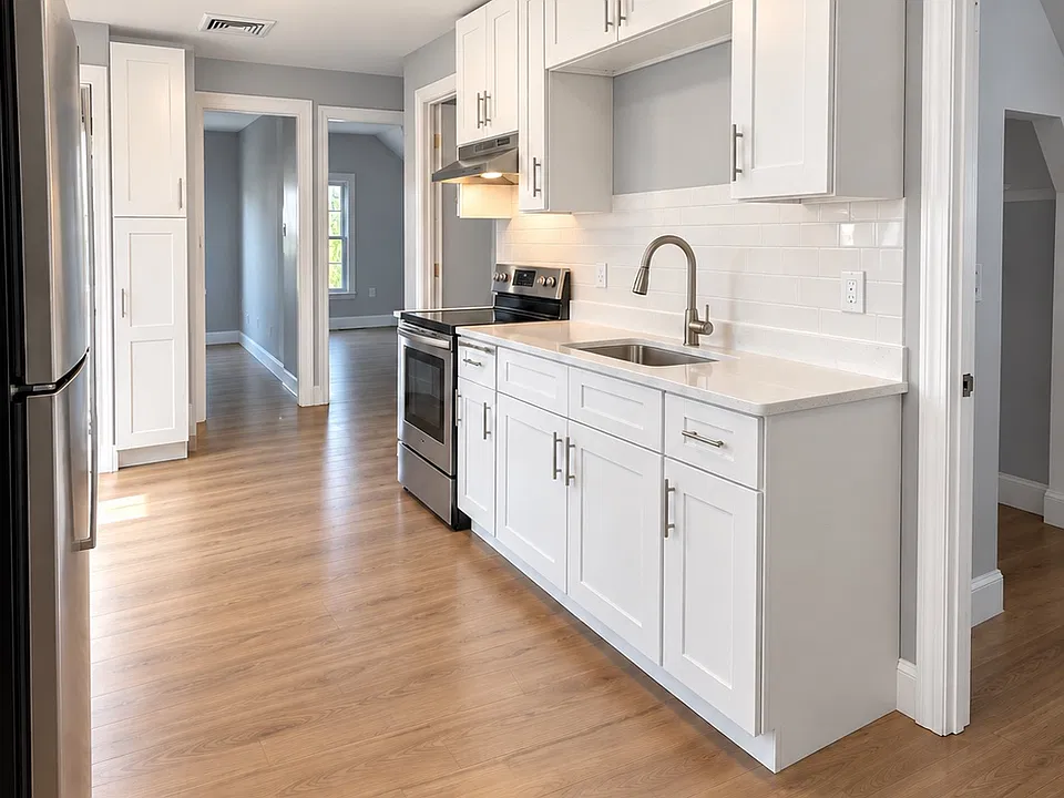512 Prairie Ave #3