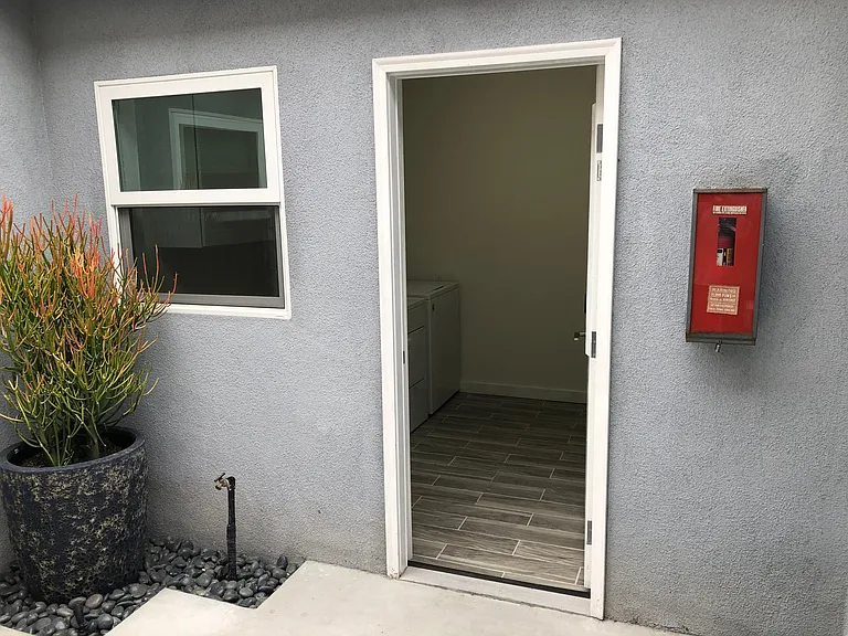135 Standard St #C — Photo 17