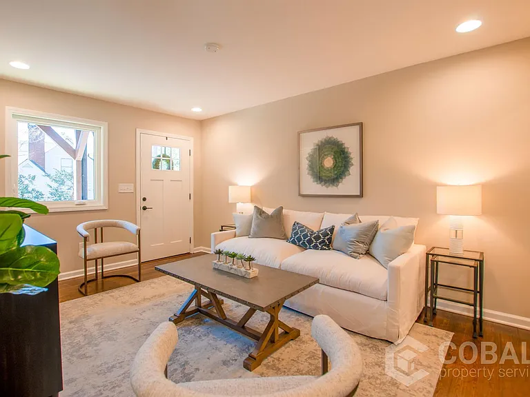 258 Forkner Dr #4 — Photo 5