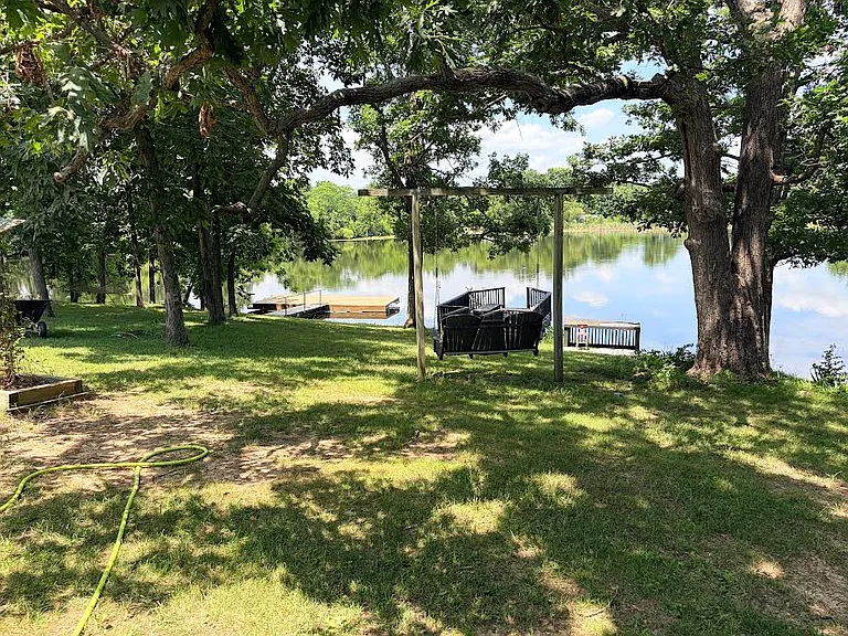 16820 N Crownview Dr — Photo 2