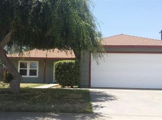 991 N Salisbury St, Porterville, CA 93257