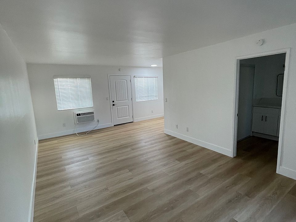 1st image of 2340 N Grand Ave APT 11