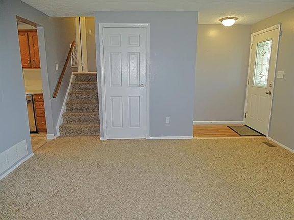 4th image of 202 Wren Dr