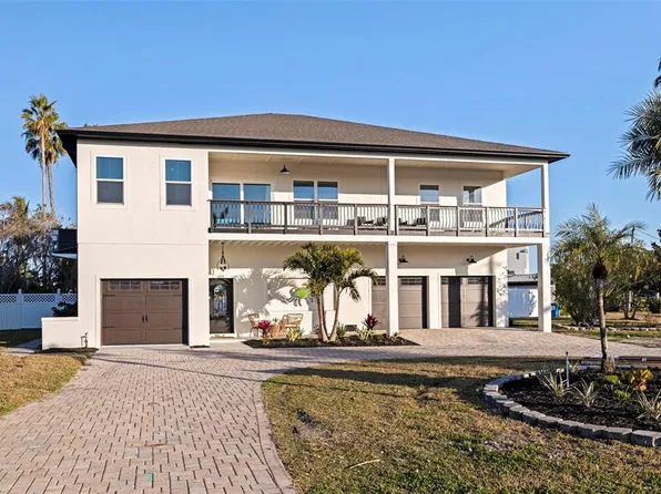 605 115th Ave, Treasure Island, FL 33706