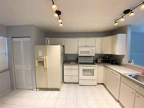 5th image of 12650 Castle Hill Dr