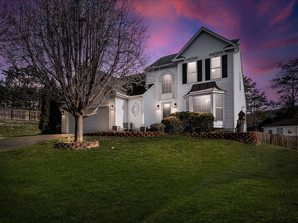 1st image of 8 Wild Plum Ct