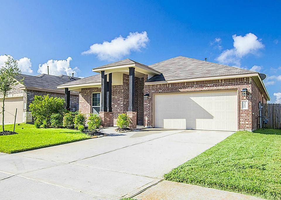 1st image of 317 Kendall Crest Dr