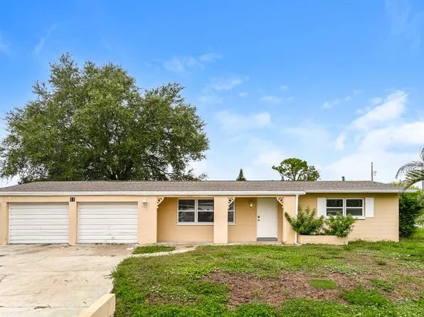 11 Kentucky Rd, Lehigh Acres, FL 33936