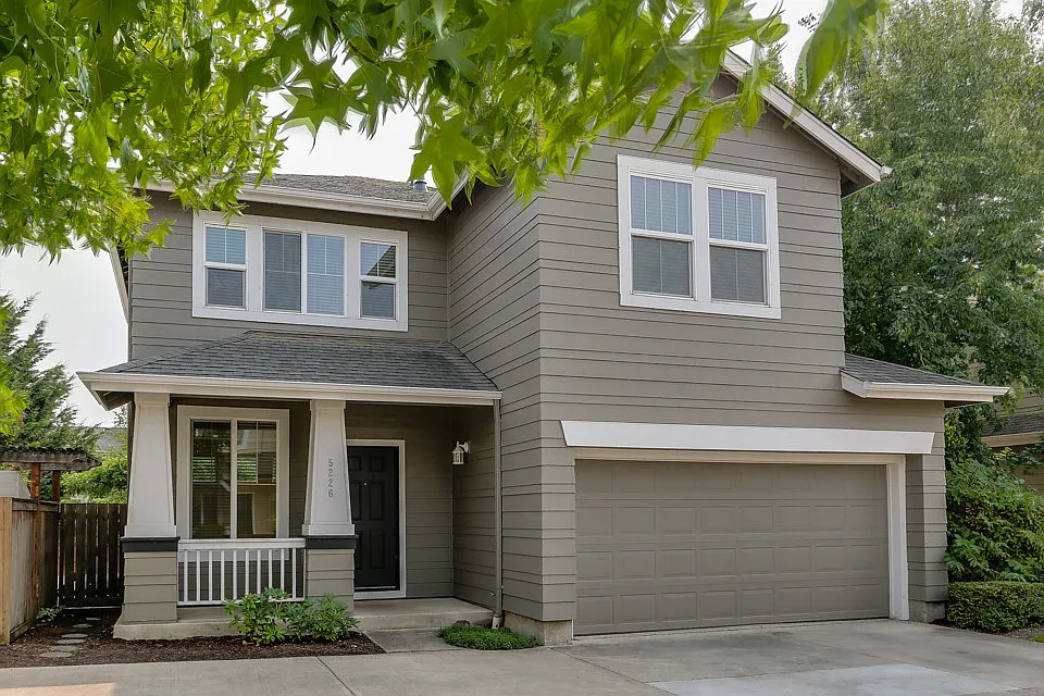 Beautiful 3 Bedroom, 2.5 Bath Home In West Eugene! — Photo 2