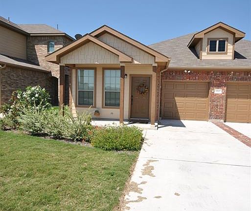 3rd image of 1512 Muirfield Bend Dr #A