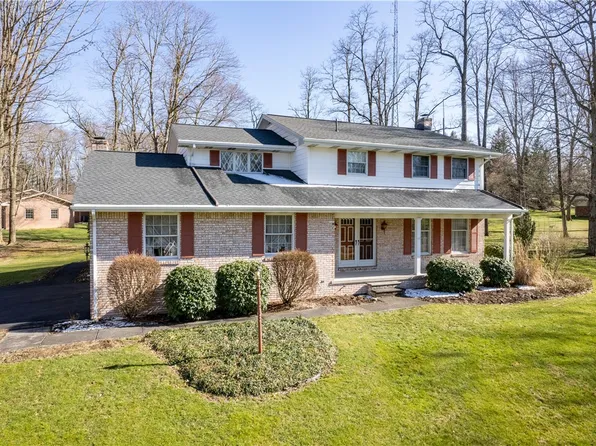 616 McKinley Dr, Somerset, PA 15501