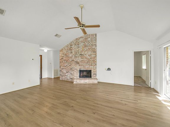 5th image of 2714 Carson Dr