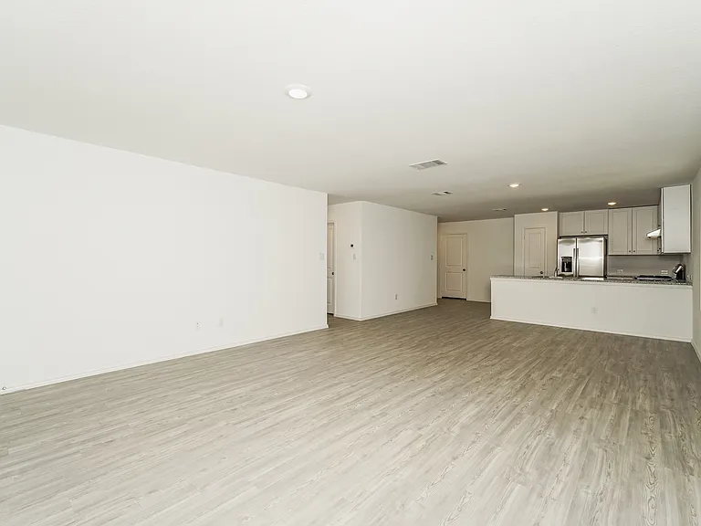 5790 Companion Loop — Photo 3