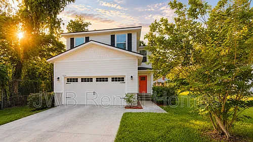 1204 Hope St Photo 1