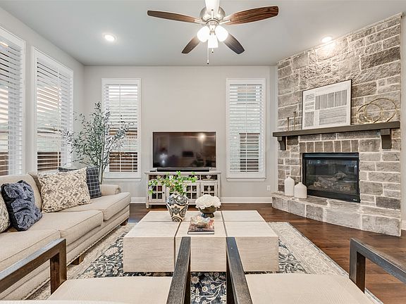 5th image of 2425 Eclipse Pl