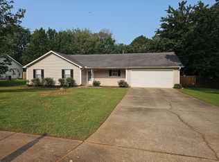 75 Mallie Ct, Hampton, GA 30228