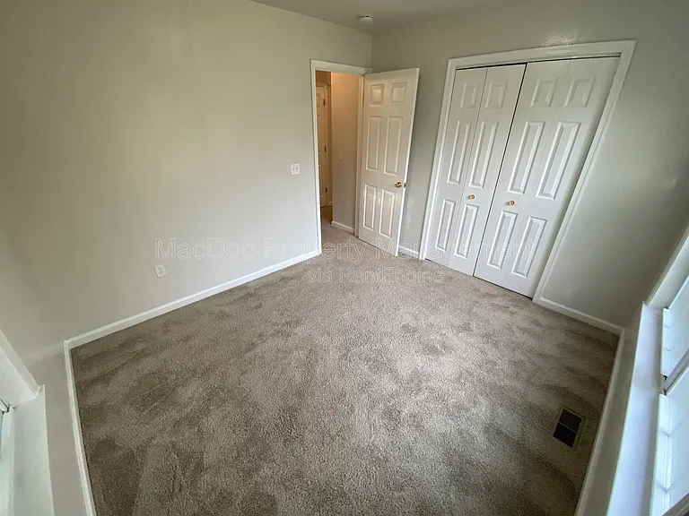 211 Cedar Ridge Dr — Photo 19