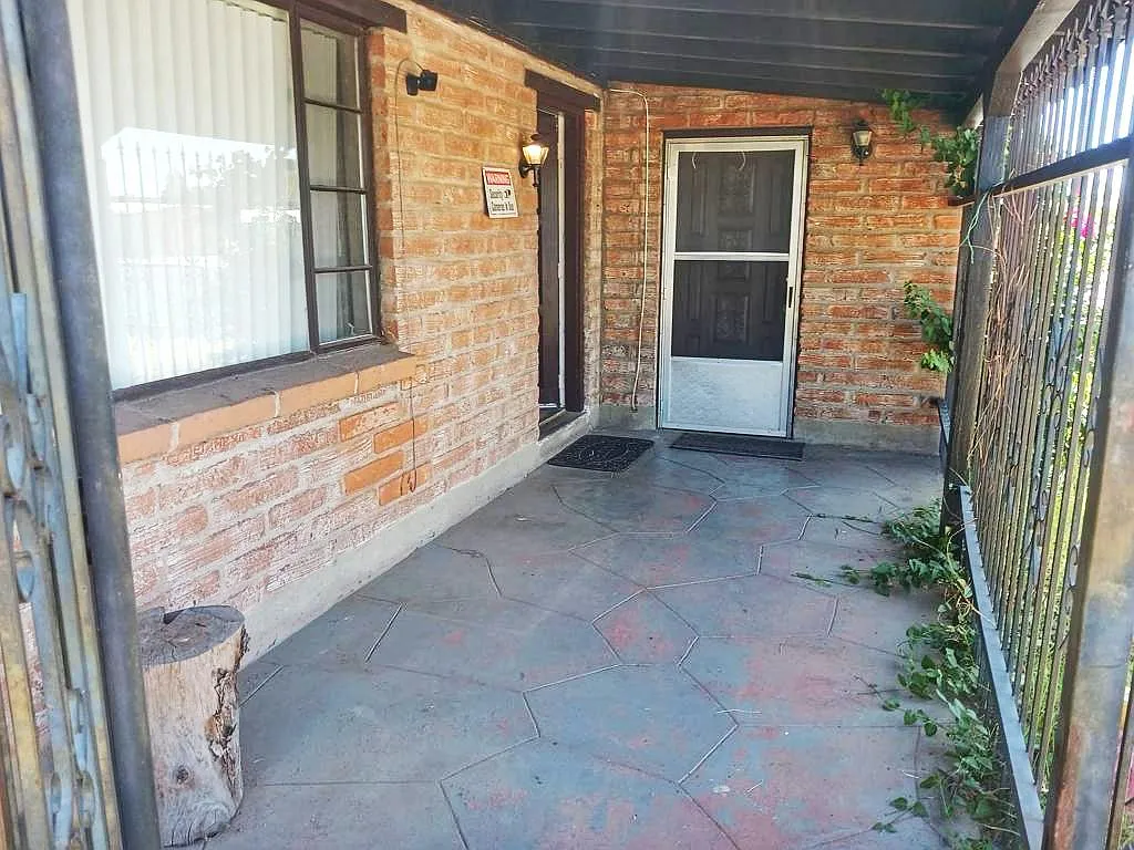 3 bed, $1,450 — Photo 2