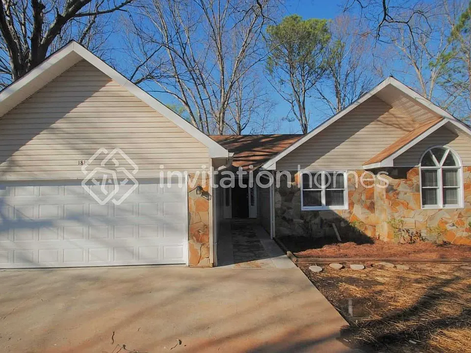 1810 Timber Lake Rd NW