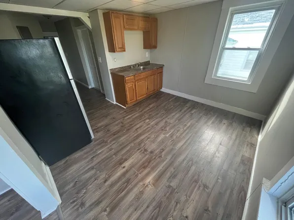 65 High St APT 4, Haverhill, MA 01832