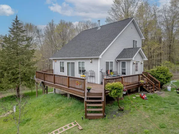 6649 Hart Lake Rd, Otter Lake, MI 48464