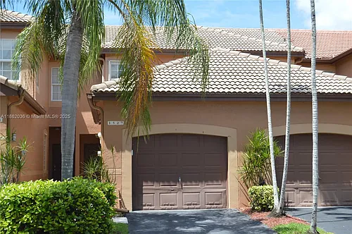 1527 Veracruz Ln Photo 1
