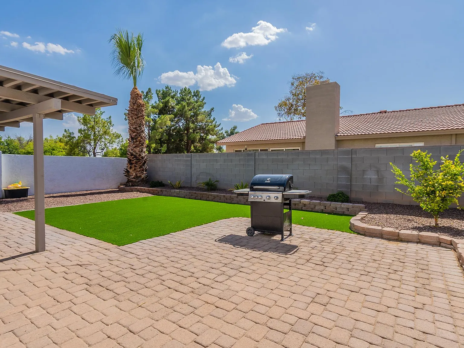 5634 S Sailors Reef Rd — Photo 4