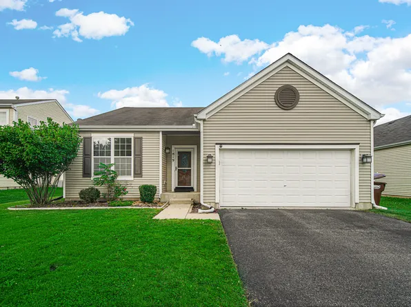 1819 Woodside Dr, Woodstock, IL 60098
