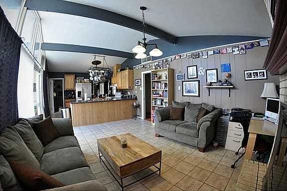 3rd image of 2905 Fillmore Ave
