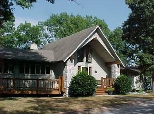 11400 Country Club Dr, Garfield, AR 72732