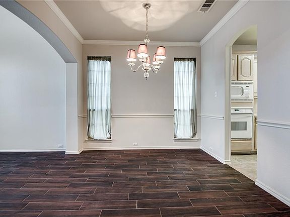 5th image of 3605 White Birch Way