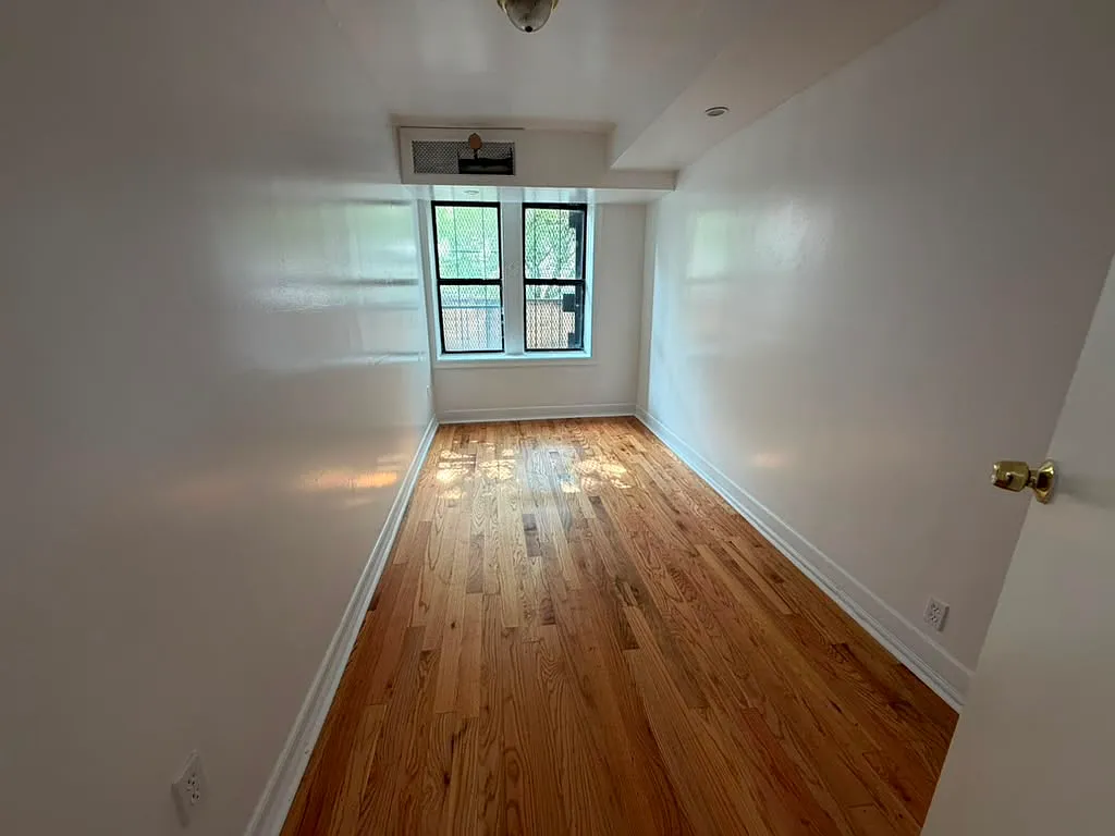 1 bed, 700 sqft, $2,762 — Photo 3