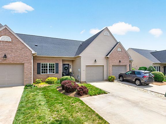 2nd image of 117 Bryant Dr