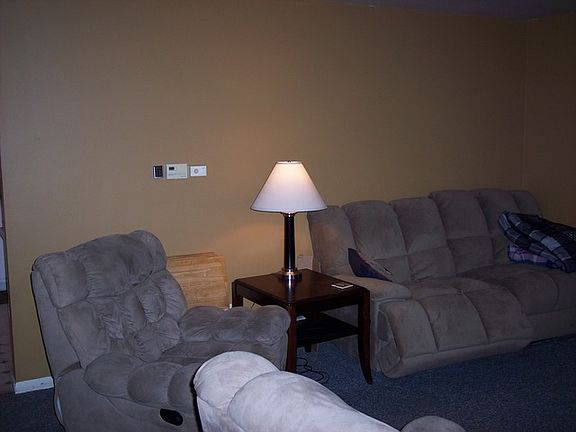 3rd image of 1117 E Arnold St