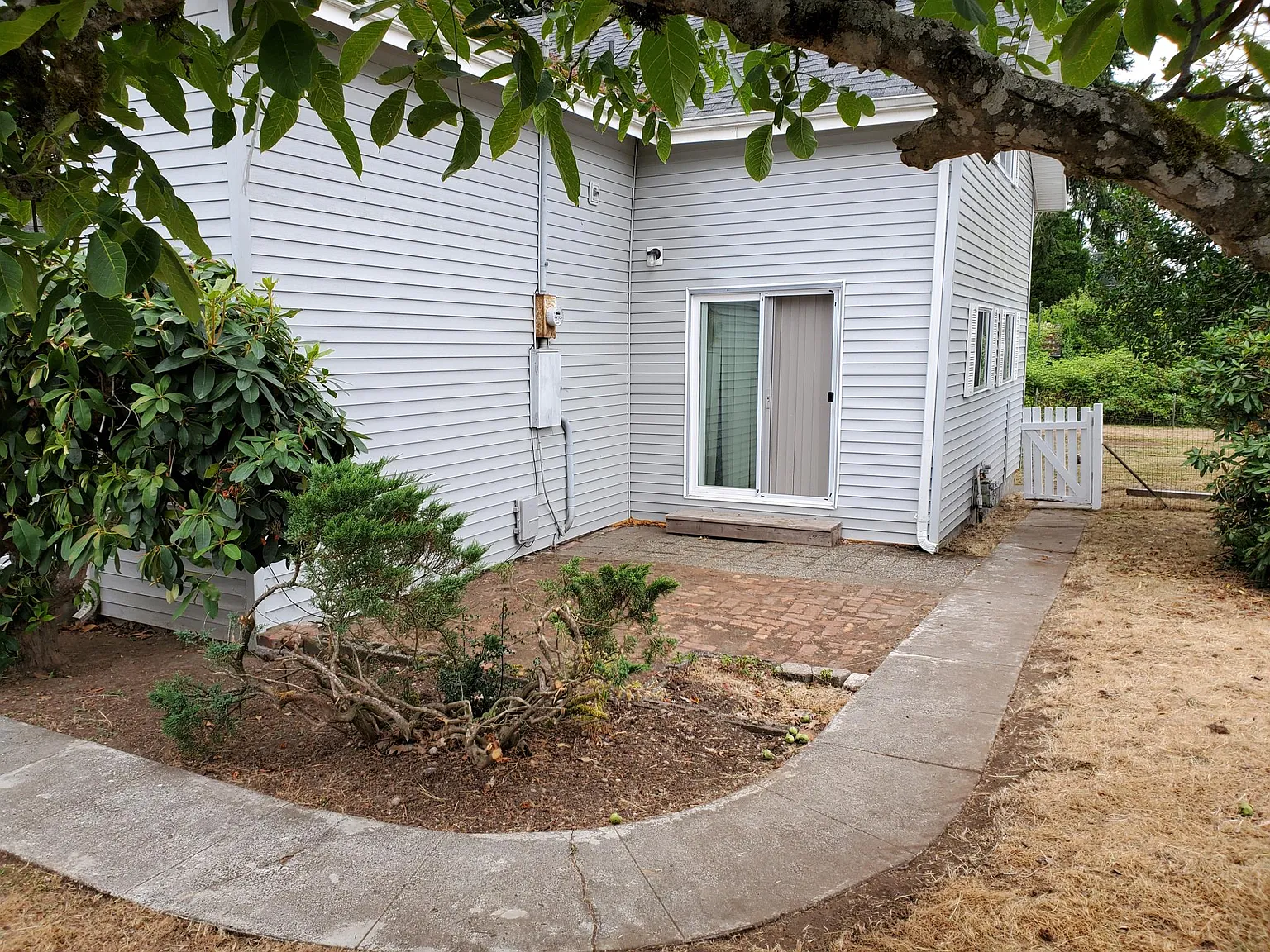 1223 Bethel St NE — Photo 3