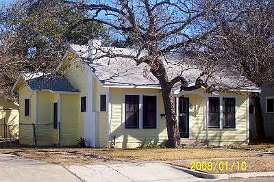 beautifully remodeled 2/1