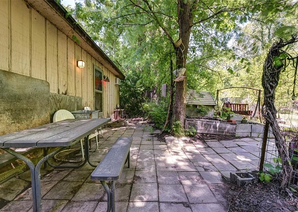 1st image of 8667 Markam Rd