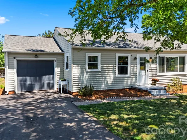 122 Settlemyre Rd, Morganton, NC 28655