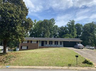 2709 Woodfen Dr, Ellenwood, GA 30294