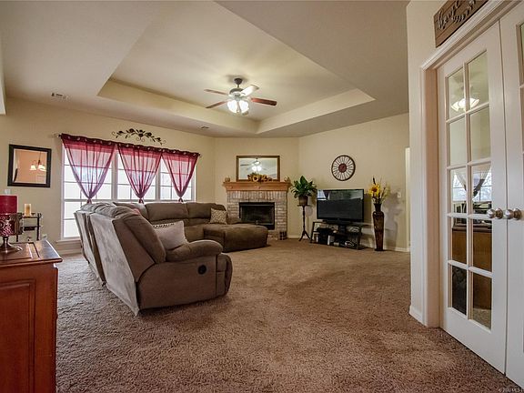 5th image of 2694 E Creek Dr