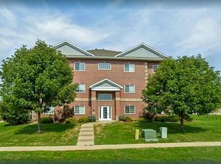 2190 W Lake Rd #101, North Liberty, IA 52317