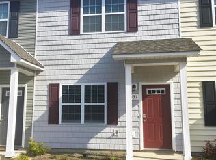 531 Oyster Rock Ln, Sneads Ferry, NC 28460
