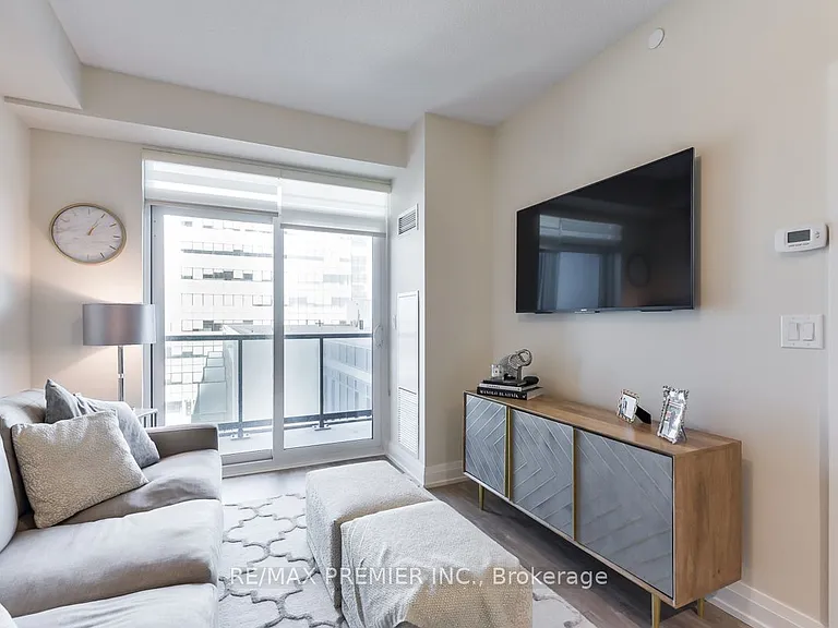 3600 Highway 7 Rd #803 — Photo 7